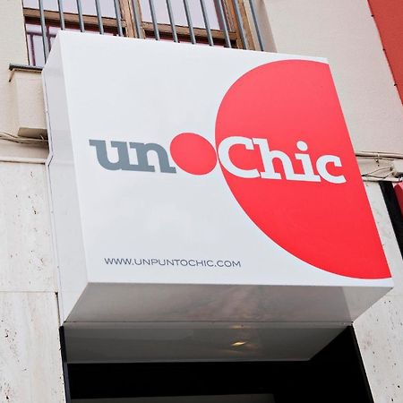Hospedium Hostal Un Punto Chic Huesca Exteriér fotografie