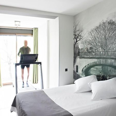 Hospedium Hostal Un Punto Chic Huesca Pokoj fotografie