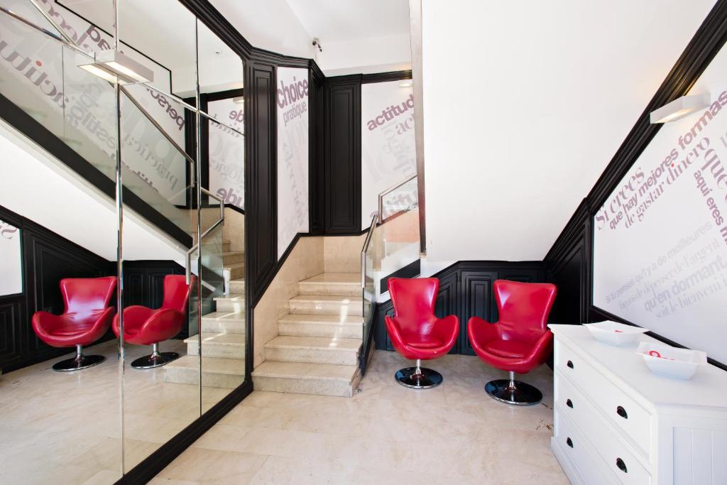 Hospedium Hostal Un Punto Chic Huesca Exteriér fotografie